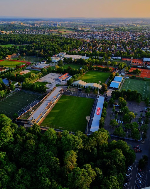 出一系列以 出一系列以